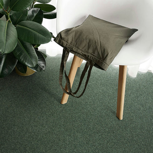Lano Patina SmartStrand® Carpet in Moss Green – A luxurious, eco-friendly SmartStrand® carpet in a rich moss green shade, perfect for adding warmth and depth to modern interiors.