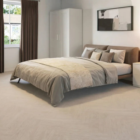 Amtico Click Smart Parquet in Beachcomber Oak – Natural Wood Finish – A stunning herringbone floor in Amtico Click Smart Beachcomber Oak, perfect for adding a timeless yet contemporary touch to interiors.